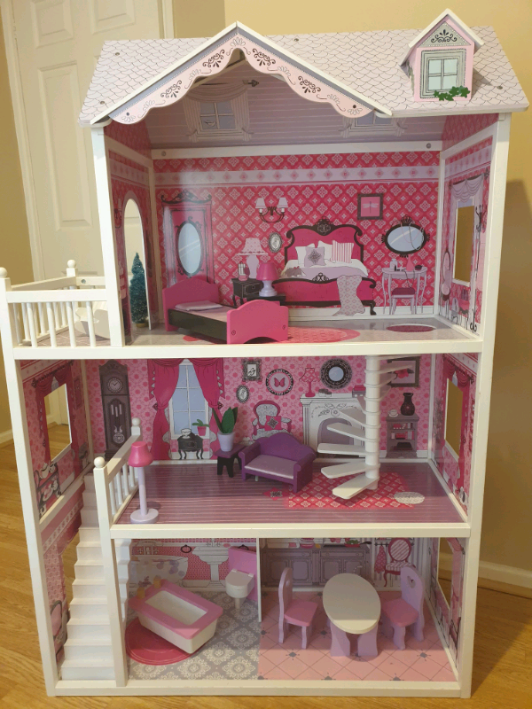 barbie house smyths